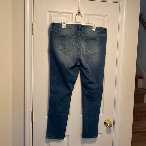 NWOT Torrid Jeans…size 16 - Picture 2 of 4